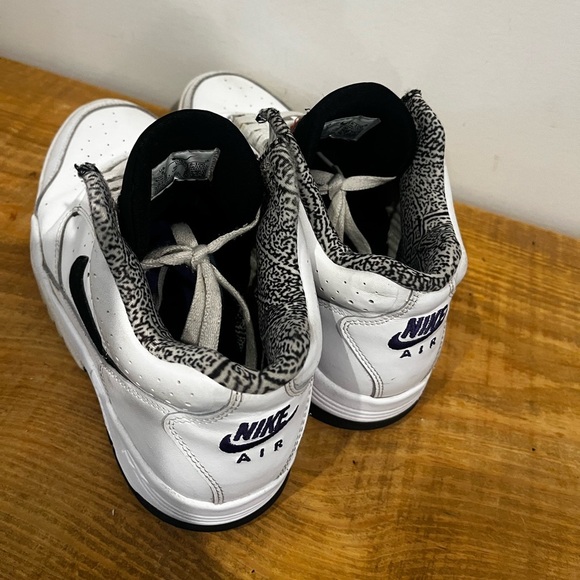 Nike men’s air flight lite ll white and black GUC size 8 minor marks shown* - Picture 7 of 14